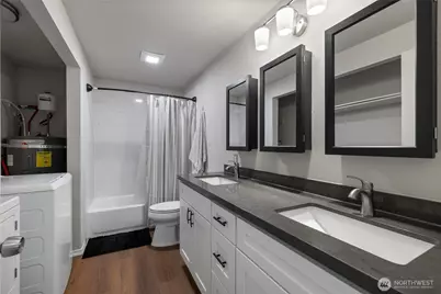 10214 13th Avenue Ct E #E, Tacoma, WA 98445 - Photo 13