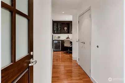 10610 NE 9th Place #400, Bellevue, WA 98004 - Photo 21