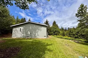 60 N Charles Pl, Hoodsport, WA 98548 - Photo 9