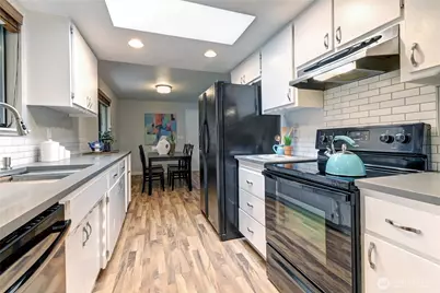 5216 133rd Street SE, Everett, WA 98208 - Photo 9