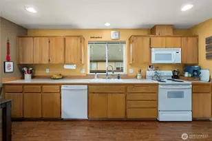 4632 Parker Rd E, Sumner, WA 98390 - Photo 11