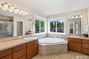925 23rd St SW, Puyallup, WA 98371 - Photo 19