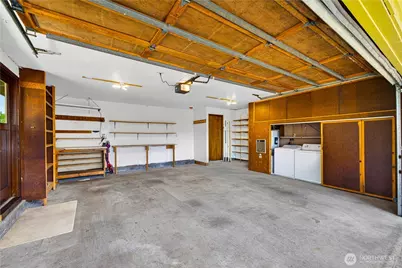 710 NW Heller Street, Oak Harbor, WA 98277 - Photo 31