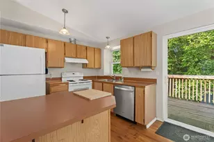 7780 E Van Buren St, Port Orchard, WA 98366 - Photo 9