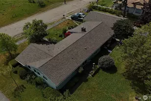 402 W Maple St, Sequim, WA 98382 - Photo 3