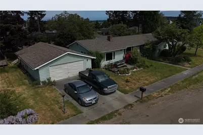 402 W Maple Street, Sequim, WA 98382 - Photo 5