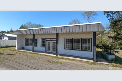 123 1st Avenue N, Ilwaco, WA 98624 - Photo 1
