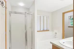 27824 242nd Pl SE, Maple Valley, WA 98038 - Photo 15
