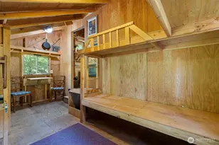 2500 4 Peaks Dr, Cougar, WA 98616 - Photo 33
