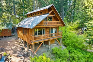 2500 4 Peaks Dr, Cougar, WA 98616 - Photo 3