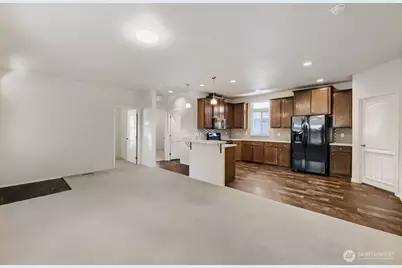 7508 47th Avenue NE #14, Marysville, WA 98270 - Photo 3
