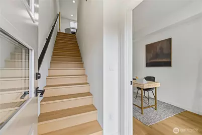 3817 C Fremont Avenue N, Seattle, WA 98103 - Photo 3