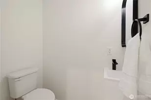 3817 C Fremont Ave N, Seattle, WA 98103 - Photo 27