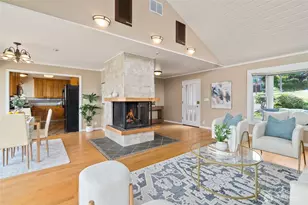 10468 Forest Ave S, Seattle, WA 98178 - Photo 9