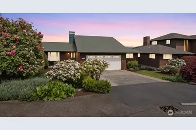 10468 Forest Avenue S, Seattle, WA 98178 - Photo 3