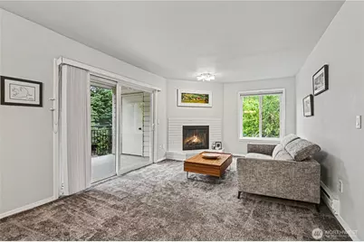 13616 NE 7th Street #E3, Bellevue, WA 98005 - Photo 3