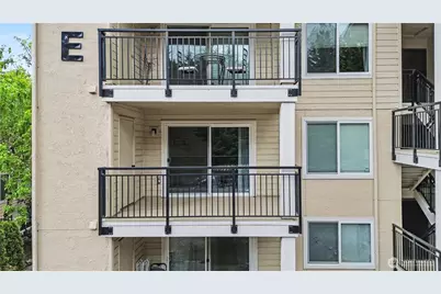 13616 NE 7th Street #E3, Bellevue, WA 98005 - Photo 23