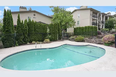 13616 NE 7th Street #E3, Bellevue, WA 98005 - Photo 33