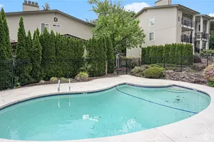 13616 NE 7th St, Bellevue, WA 98005 - Photo 33