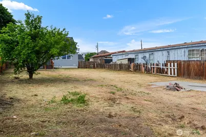 811 Cascade Street, Wenatchee, WA 98801 - Photo 25
