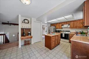 870 Kamus Pl, Fox Island, WA 98333 - Photo 21