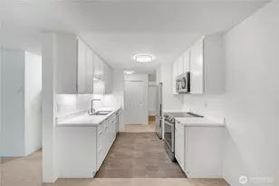 9416 1st Ave NE, Seattle, WA 98115 - Photo 13
