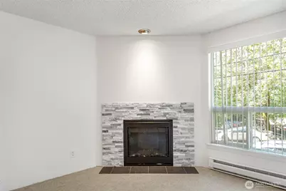 9416 1st Avenue NE #111, Seattle, WA 98115 - Photo 5