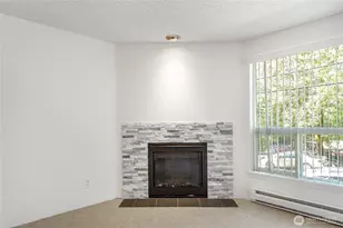 9416 1st Ave NE, Seattle, WA 98115 - Photo 5