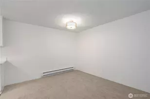 9416 1st Ave NE, Seattle, WA 98115 - Photo 11