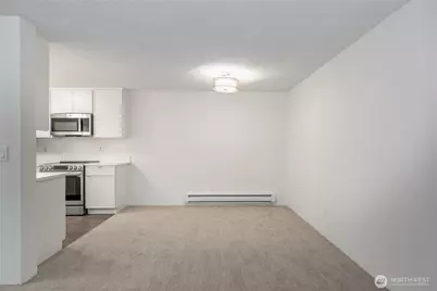 9416 1st Avenue NE #111, Seattle, WA 98115 - Photo 9