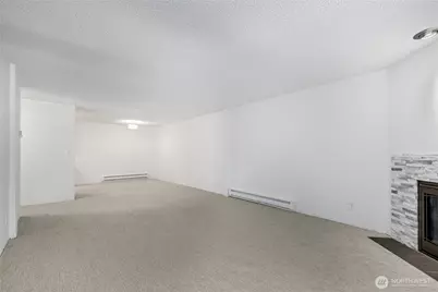 9416 1st Avenue NE #111, Seattle, WA 98115 - Photo 7