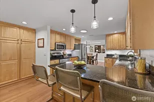 1555 Wildwood Blvd SW, Issaquah, WA 98027 - Photo 11