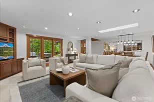 1555 Wildwood Blvd SW, Issaquah, WA 98027 - Photo 7