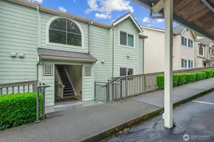 3815 SE 131st Ln SE, Bellevue, WA 98006 - Photo 3