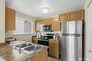 3815 SE 131st Ln SE, Bellevue, WA 98006 - Photo 11