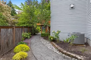 20012 27th Dr SE, Bothell, WA 98012 - Photo 35