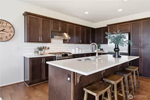 7012 30th Pl SW, Seattle, WA 98126 - Photo 3
