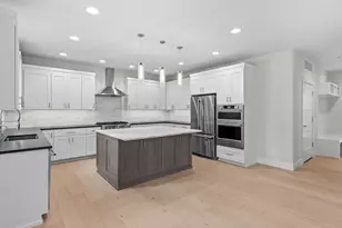 9205 NE 175th St, Bothell, WA 98011 - Photo 9