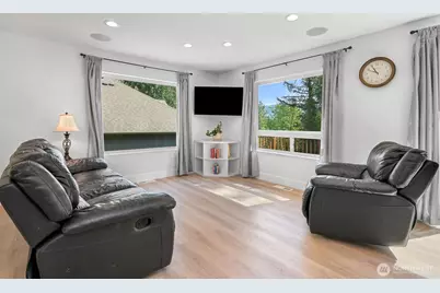 390 Alpine Drive, Sedro Woolley, WA 98284 - Photo 11