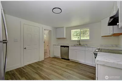 6405 Westside Highway, Castle Rock, WA 98611 - Photo 13