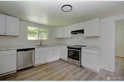 6405 Westside Highway, Castle Rock, WA 98611 - Photo 11