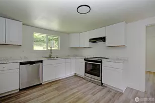 6405 Westside Hwy, Castle Rock, WA 98611 - Photo 11
