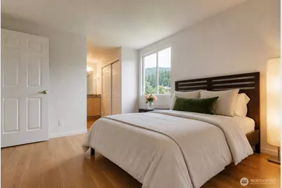 12511 SE 41st Place #A301, Bellevue, WA 98006 - Photo 5
