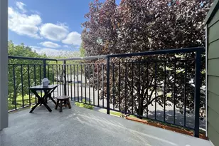 12511 SE 41st Pl, Bellevue, WA 98006 - Photo 11