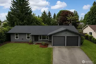 320 213th Pl SW, Bothell, WA 98021 - Photo 1