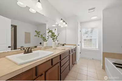9330 Templeton Avenue SE, Snoqualmie, WA 98065 - Photo 17
