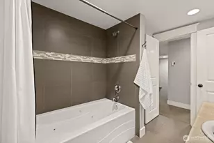 3122 Franklin Ave E, Seattle, WA 98102 - Photo 23