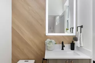 929 N 87th St, Seattle, WA 98103 - Photo 27