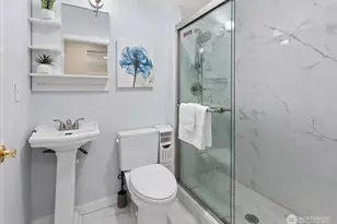6592 127th Pl SE, Bellevue, WA 98006 - Photo 15