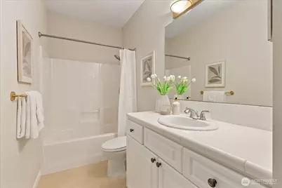 6592 127th Place SE, Bellevue, WA 98006 - Photo 29